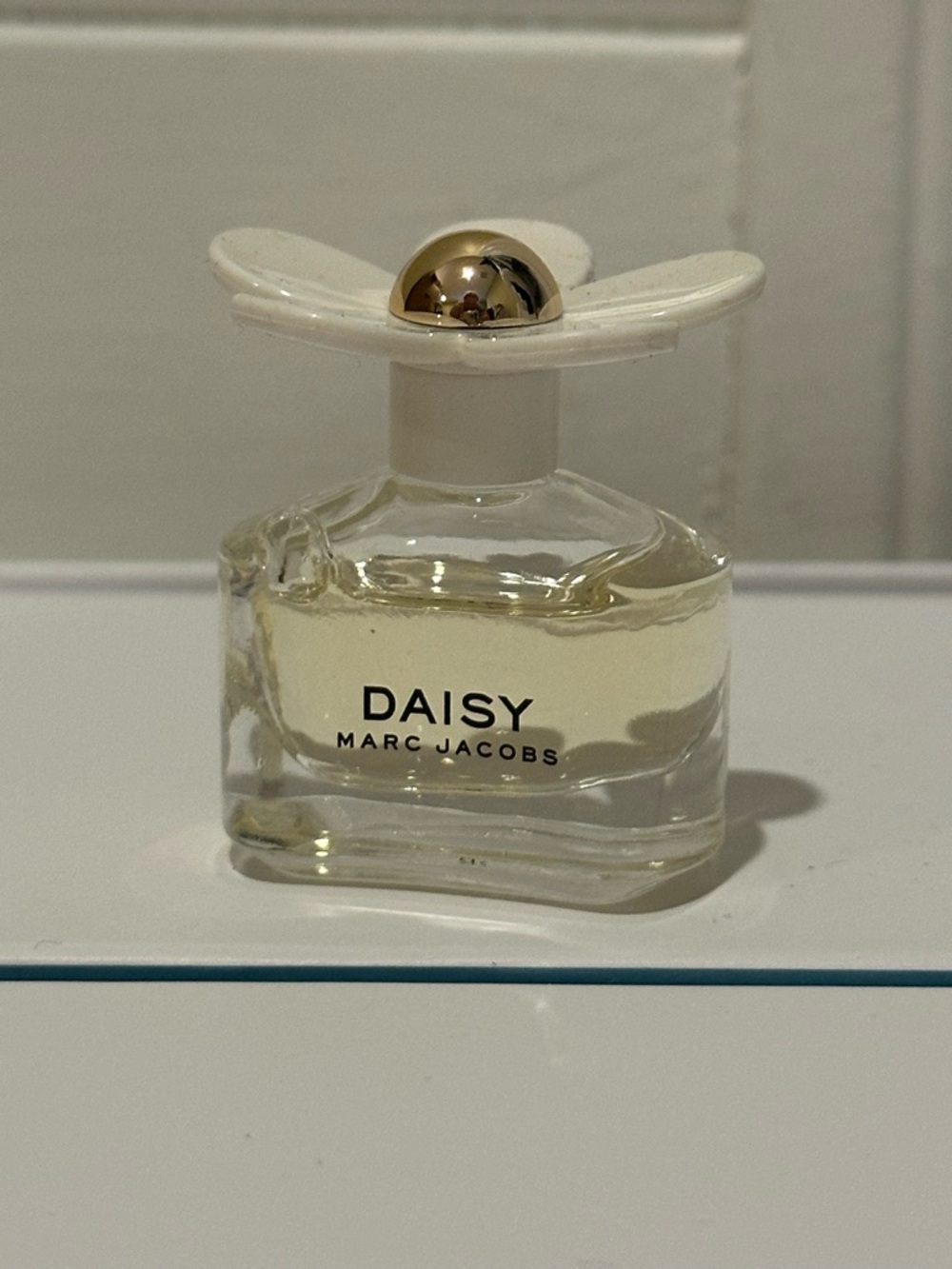 Marc Jacob’s Daisy - Picture 3 of 3